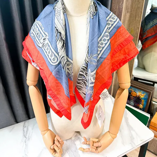 Khăn Choàng Nữ Hermès Printed Kaftan Swim Cover Màu Xanh Cam