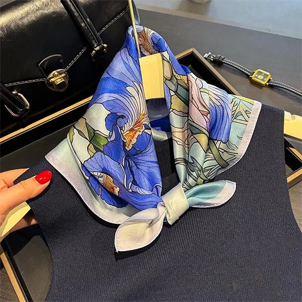 Khăn Choàng Nữ Kya Jewel Blue Iris SC77 Màu Xanh Blue