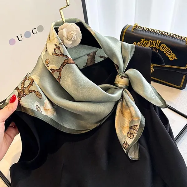 Khăn Choàng Nữ Kya Jewel Plum Blossom SC64 Phối Màu