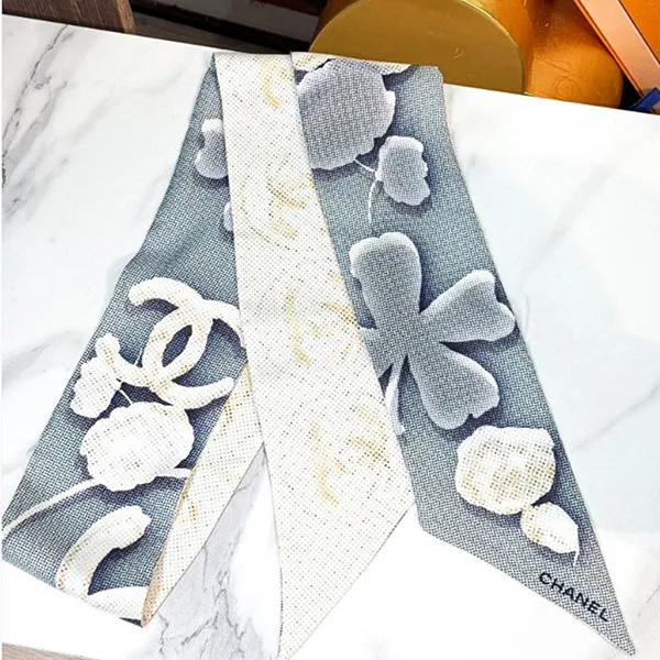 Khăn Nữ Chanel Scarf Orilagu Twilly Màu Trắng Xanh