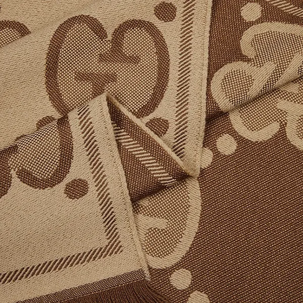 Khăn Quàng Cổ Gucci GG-Jacquard Wool Scarf Màu Be