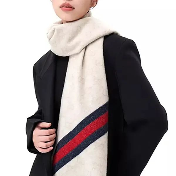 Khăn Quàng Cổ Gucci GG Logo Wool Scarf In Beige 165904 3G646 Màu Be