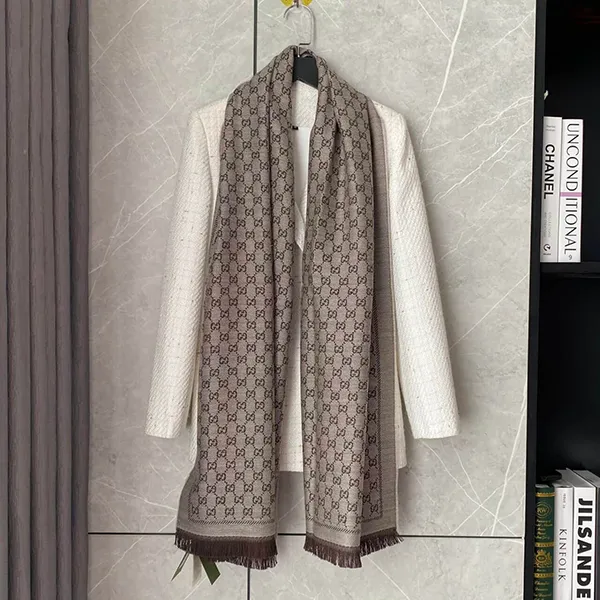 Khăn Quàng Cổ Gucci Wool Scarf 4111153G2009764 Màu Nâu