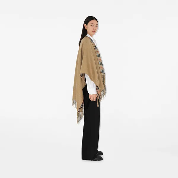 Khăn Quàng Cổ Nữ Burberry Reversible Check Wool Cape 80716731 Archive Beige Màu Be Kẻ