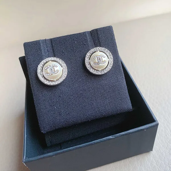 Khuyên Tai Nữ Chanel AB2282 Round CC Logo Sparkling Earrings Màu Trắng