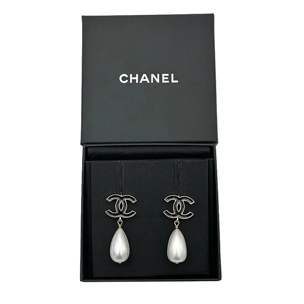 Khuyên Tai Nữ Chanel Earrings Màu Đen Trắng