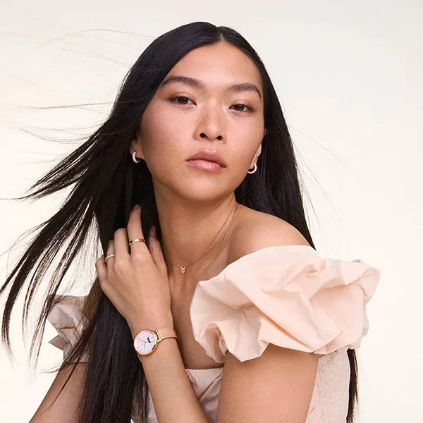 Khuyên Tai Nữ Daniel Wellington Pavé Crystal Earrings RG DW00400627 Màu Trắng/ Vàng Hồng