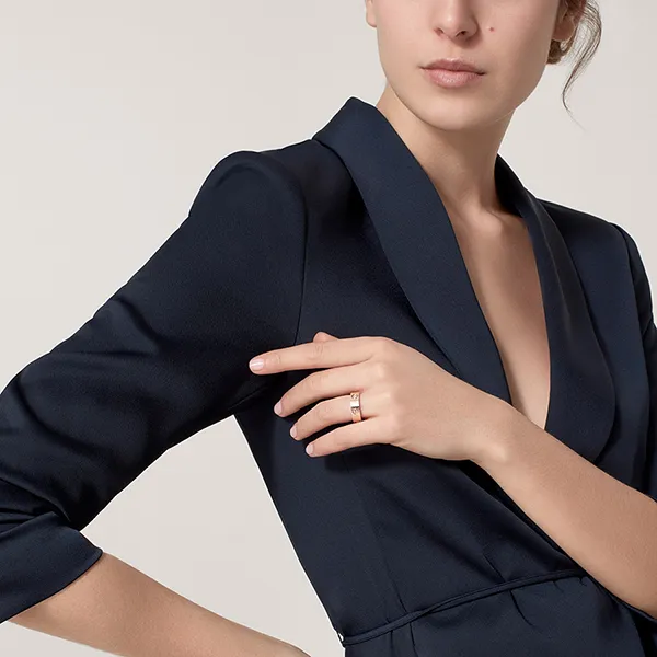 Nhẫn Unisex Cartier Love Ring Classic Model 3 Diamonds CRB4087500 Màu Vàng Hồng Size 52