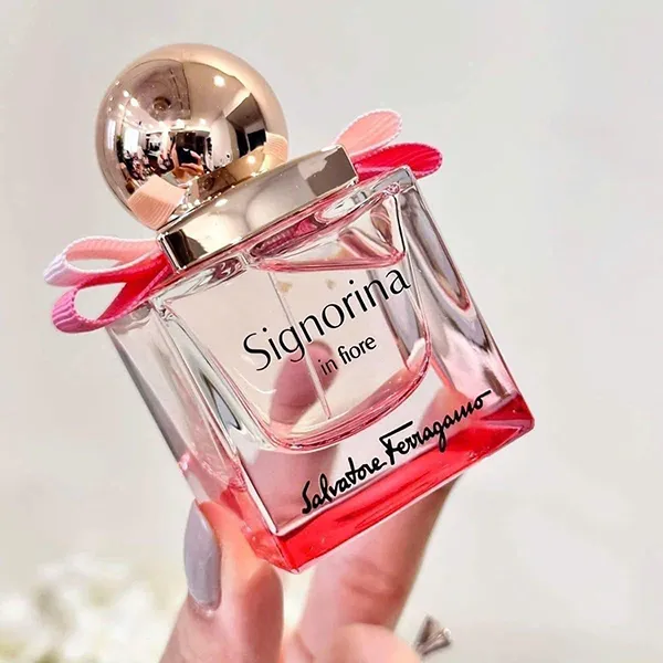 Nước Hoa Nữ Salvatore Ferragamo Signorina In Fiore Eau De Toilette (EDT) 30ml