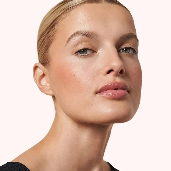Phấn Má Hồng M. Asam Magic Finish Satin Blush Peachy Rose 4g