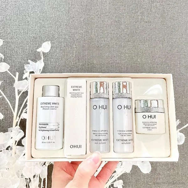 Set Dưỡng Da Ohui Extreme White MelaToning Dark Spot Ampoule Essence 5 Món
