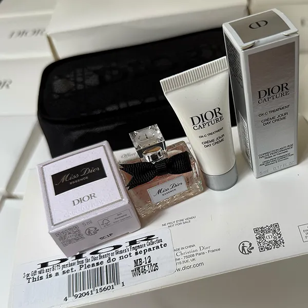 Set Nước Hoa Nữ Miss Dior Essence 5ml + Kem Dưỡng Da 5ml (Kèm Túi Lưới)