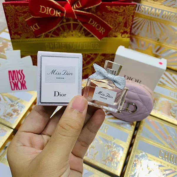 Set Son Dior 999 Satin, Nước Hoa Miss Dior Parfum 5ml Và Gương Trang Điểm Pocket Mirror