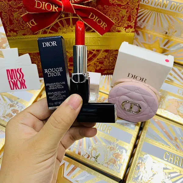 Set Son Dior 999 Satin, Nước Hoa Miss Dior Parfum 5ml Và Gương Trang Điểm Pocket Mirror