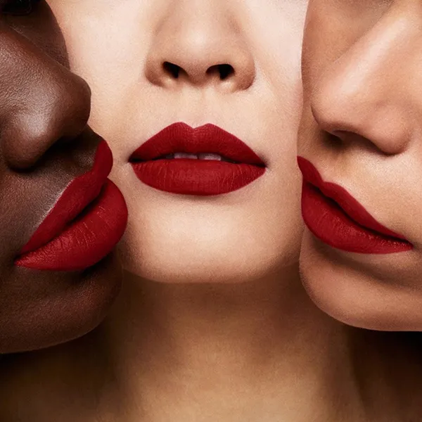 Son Kem Tom Ford Lip Liquid Luxe Matte 133 Carlet Stiletto Màu Đỏ Gạch