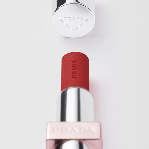 Son Prada Light Glowing Lip Color U020 Rosso Màu Đỏ Cam Đất