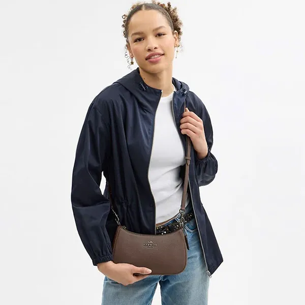 Túi Đeo Vai Nữ Coach Teri Shoulder Bag CV934 Màu Nâu