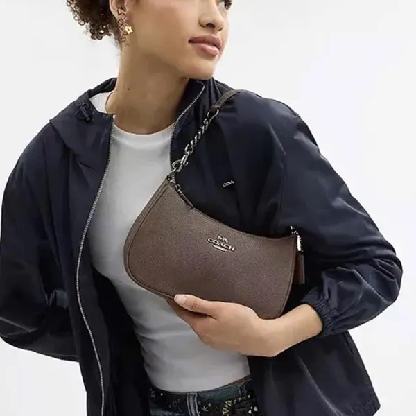 Túi Đeo Vai Nữ Coach Teri Shoulder Bag CV934 Màu Nâu