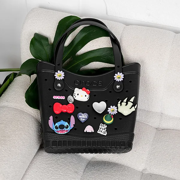 Túi Tote Nữ Crocs Classic Medium Woman Tote Bag Charm - Kitty Black Màu Đen