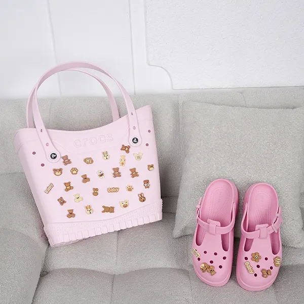 Túi Tote Nữ Crocs Classic Medium Woman Tote Bag Charm Sweet Chocolate Bear - Pink Milk Màu Hồng Sữa