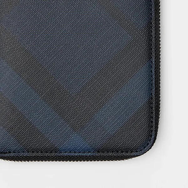 Ví Nam Burberry London Check and Leather Ziparound Wallet Navy/ Black Màu Xanh Đen
