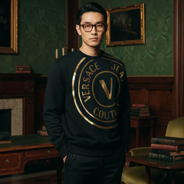Áo Nỉ Versace Jeans Couture 72GAIT16 CF01O G89 Màu Đen Size S
