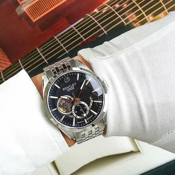 Đồng Hồ Nam Bentley Mặt Hề BL1831-25MWBI-AMS-D Màu Bạc Đen