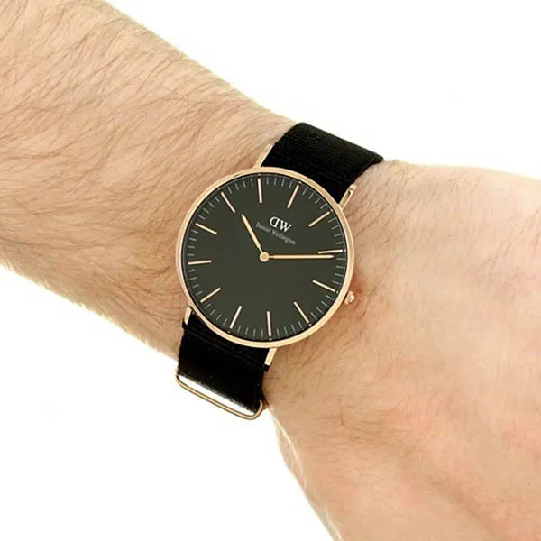 Đồng Hồ Nam Daniel Wellington Classic Cornwall 40mm DW00100148 Màu Đen