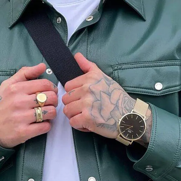 Đồng Hồ Nam Daniel Wellington Classic Mesh Onyx DW00100631 Màu Đen Vàng