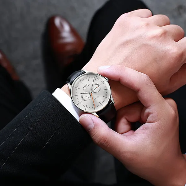 Đồng Hồ Nam I&W Carnival 8053G-D1 Màu Đen Bạc