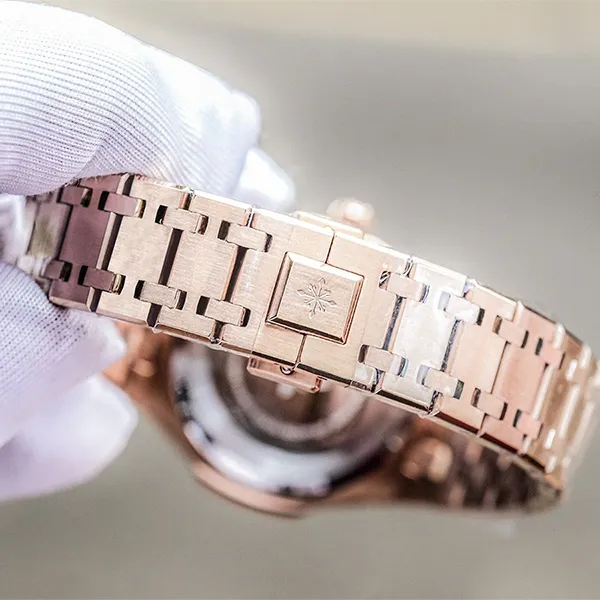 Đồng Hồ Nữ Alexander Ferros Quartz 6152R-16 33mm Màu Vàng Hồng