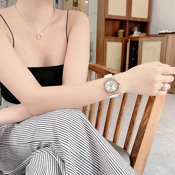 Đồng Hồ Nữ Carnival Fusion Quartz Watch 8168L2-VH-DCS-T1 Màu Trắng