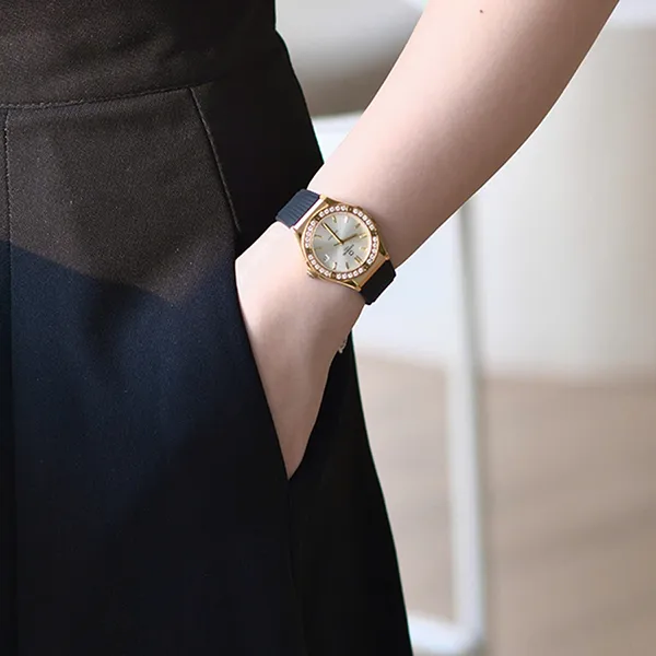 Đồng Hồ Nữ Carnival Fusion Quartz Watch 8168L2-VV-DCS-T Màu Đen/Trắng