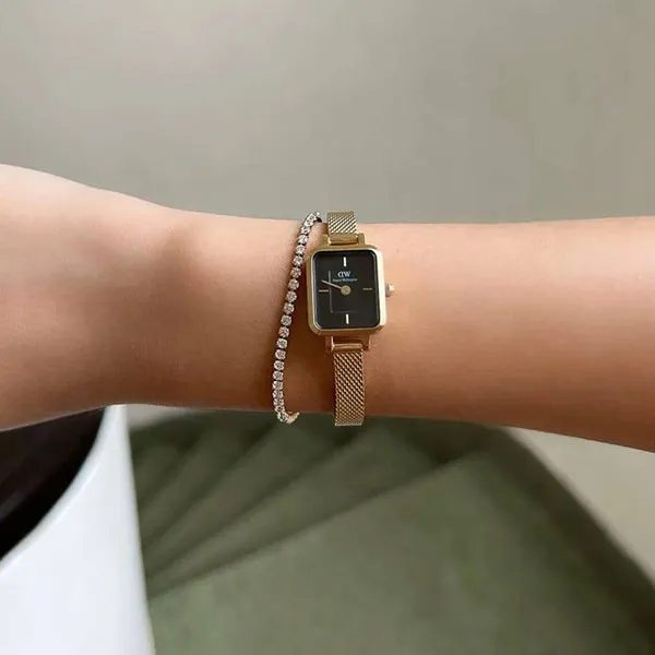Đồng Hồ Nữ Daniel Wellington Quadro Mini Evergold Onyx DW00100652 Màu Đen Vàng