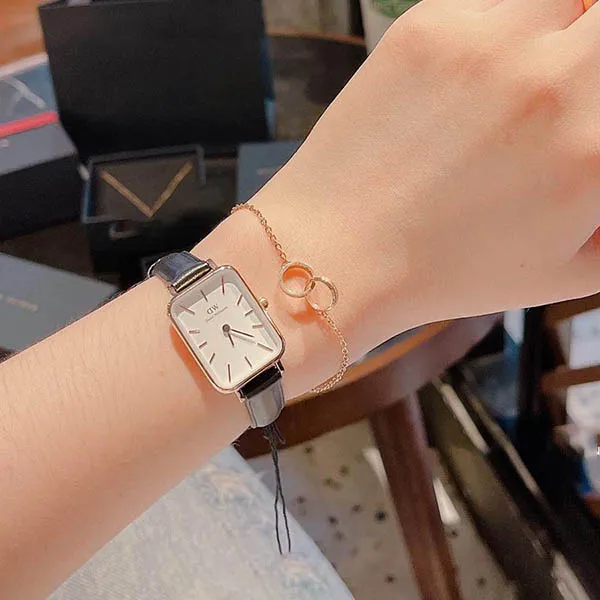 Đồng Hồ Nữ Daniel Wellington Quadro Pressed Sheffield 20x26mm DW00100434 Màu Đen Trắng