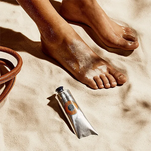 Kem Dưỡng Da Chân L'Occitane Shea Butter Foot Cream 150ml