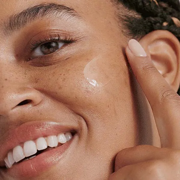 Kem Dưỡng Hỗ Trợ Giảm Thâm Nám Clinique Even Better Clinical Radical Dark Spot 100ml (BATCH CODE: D53)