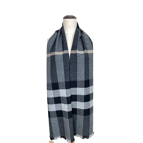Khăn Quàng Cổ Burberry Check Scarf Màu Xám Đen