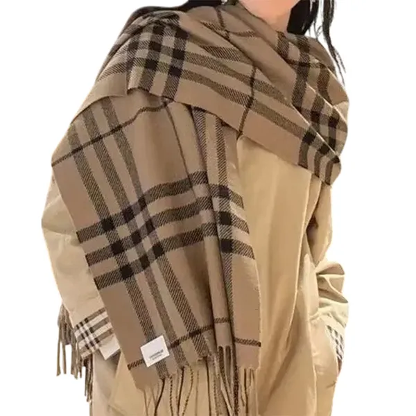 Khăn Quàng Cổ Burberry Wool Classic Plaid Scarf Màu Be/Đen
