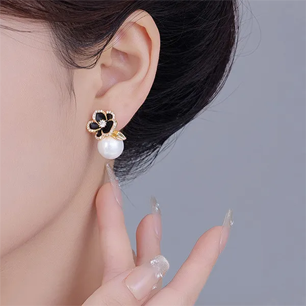Khuyên Tai Nữ Jessica Pearl Black Blossom JE55 Màu Đen Vàng