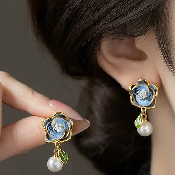 Khuyên Tai Nữ Jessica Pearl Camellia Pearl JE53 Màu Vàng - Xanh