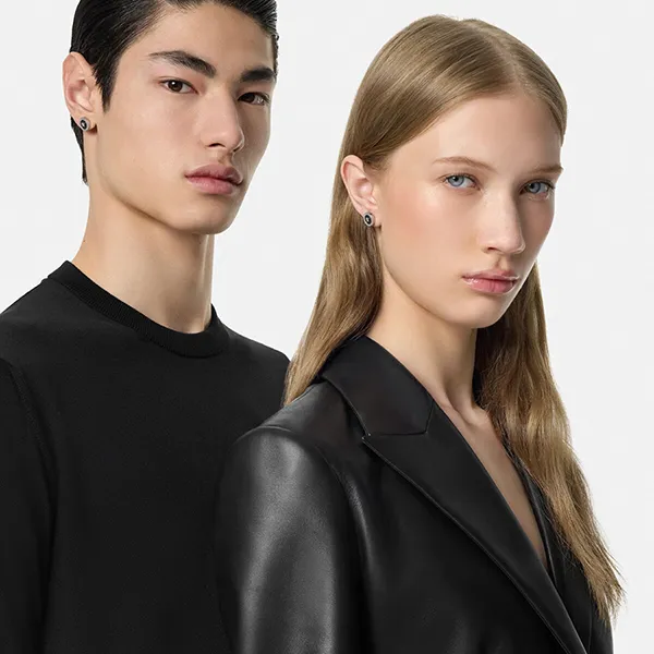 Khuyên Tai Versace Enamel Medusa Stud Earrings DG27256-DJMR_DTU_UNICA_4J750 Màu Bạc Đen