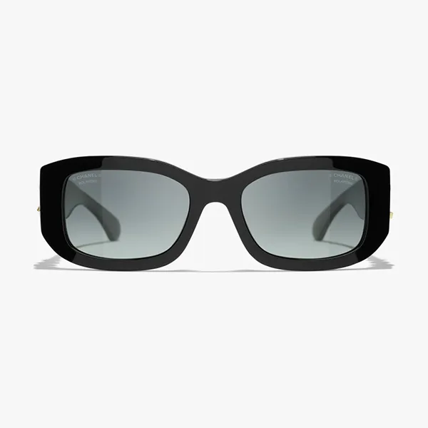 Kính Mát Chanel Rectangle Sunglasses A71696 X08283 S2218 Màu Đen