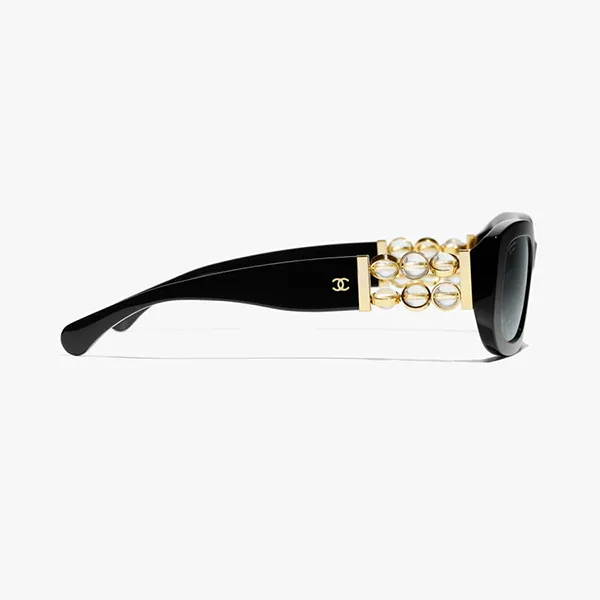 Kính Mát Chanel Rectangle Sunglasses A71696 X08283 S2218 Màu Đen