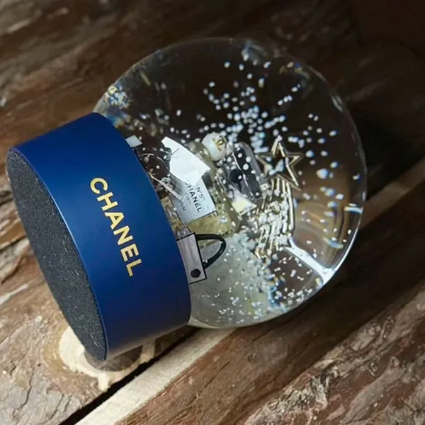 Mô Hình Quả Cầu Chanel Christmas Gift Star Crystal Ball Snowball Màu Xanh