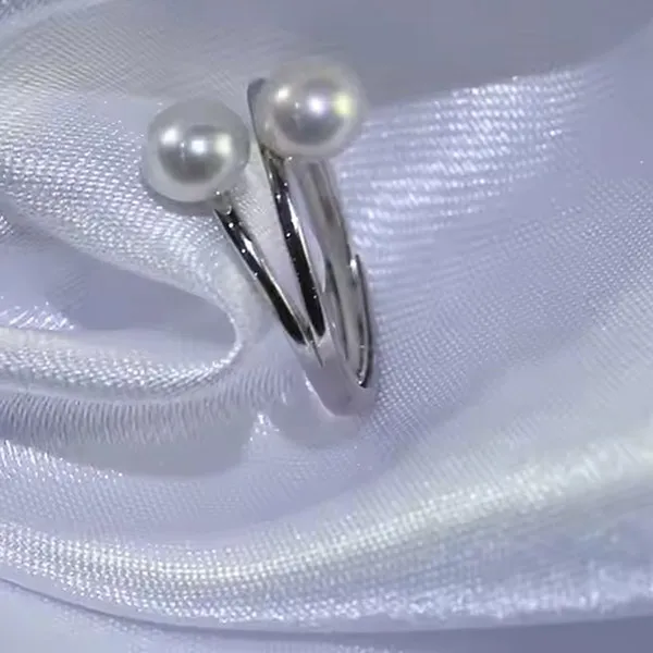 Nhẫn Nữ Jessica Pearl Endless Loop JR12 Màu Bạc