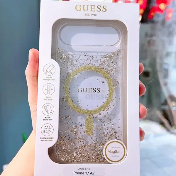 Ốp Điện Thoại Guess Iphone 17 Air Compatible Guess Licensed M-Safe Charging Gold Màu Trong Suốt
