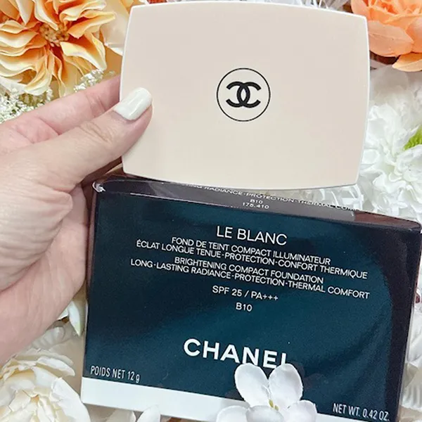 Phấn Phủ Kiềm Dầu Chanel Le Blanc Brightening Compact Foundation SPF 25/ PA+++ Tone B10