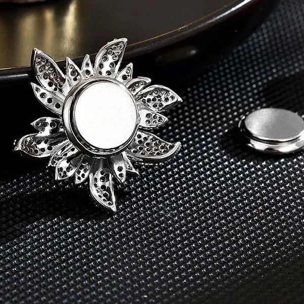 Pin Cài Áo Nữ Meri Leaf Crevice BR894 Màu Vàng