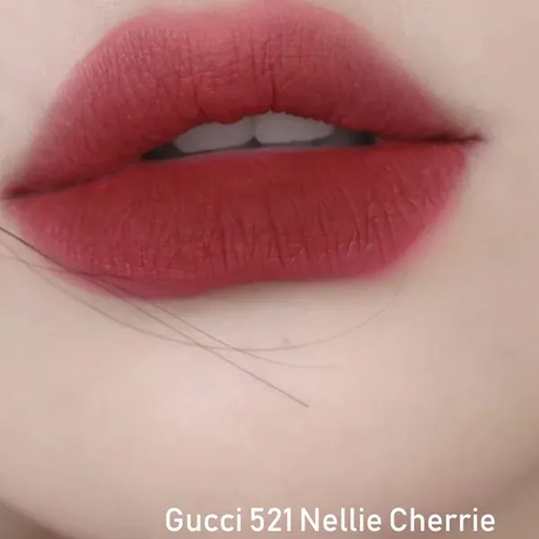 Son Kem Lì Gucci Rouge Liquid Matte Màu 521 Nellie Cherrie Đỏ Cherry